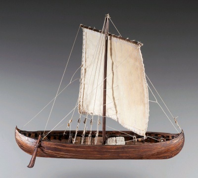 Knarr Wikingerschiff 1:72 Baukasten  -NEU-
