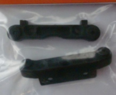 Querlenkerhalter vorne (2) -Buggy+Truggy - 5 x vorr./1.12.24