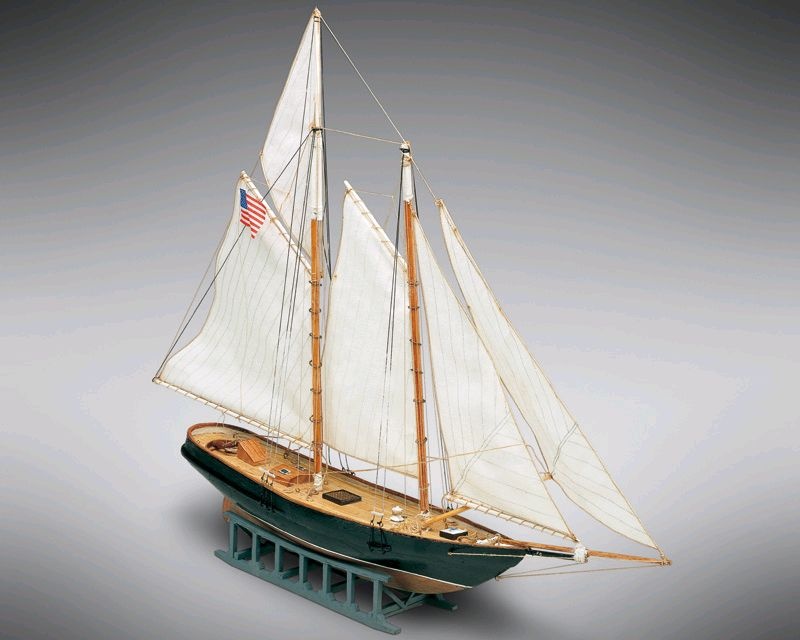 America Bausatz 1:140 Mini Mamoli, Länge 37 cm