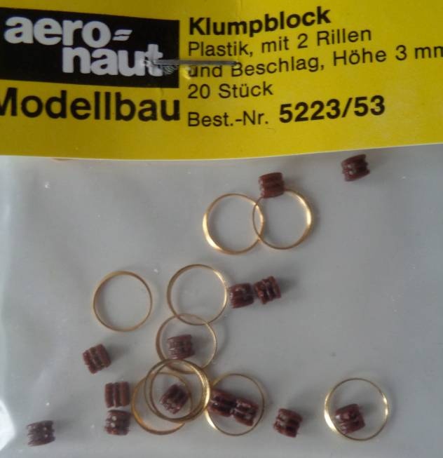 Klumpblock (Plastik), 3 mm Höhe, 2 Rillen, 20 Stück