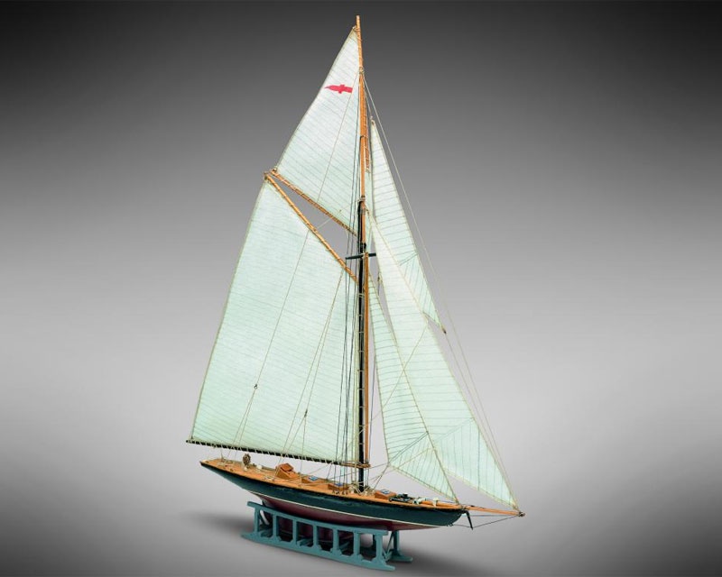 Britannia Bausatz 1:177 Mini Mamoli, Länge 28 cm